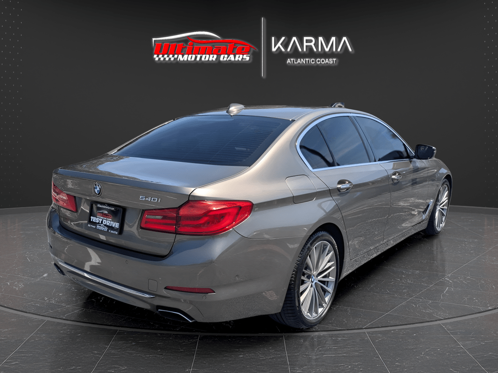 2017 BMW 5 Series 540i