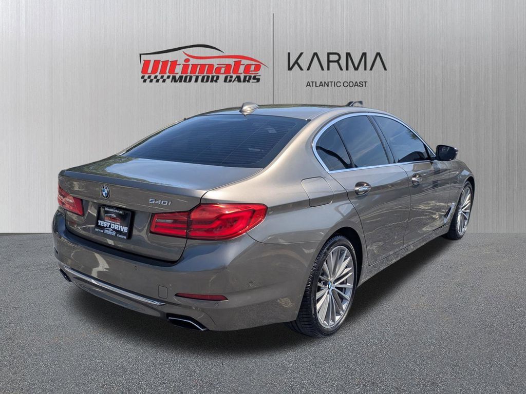 2017 BMW 5 Series 540i