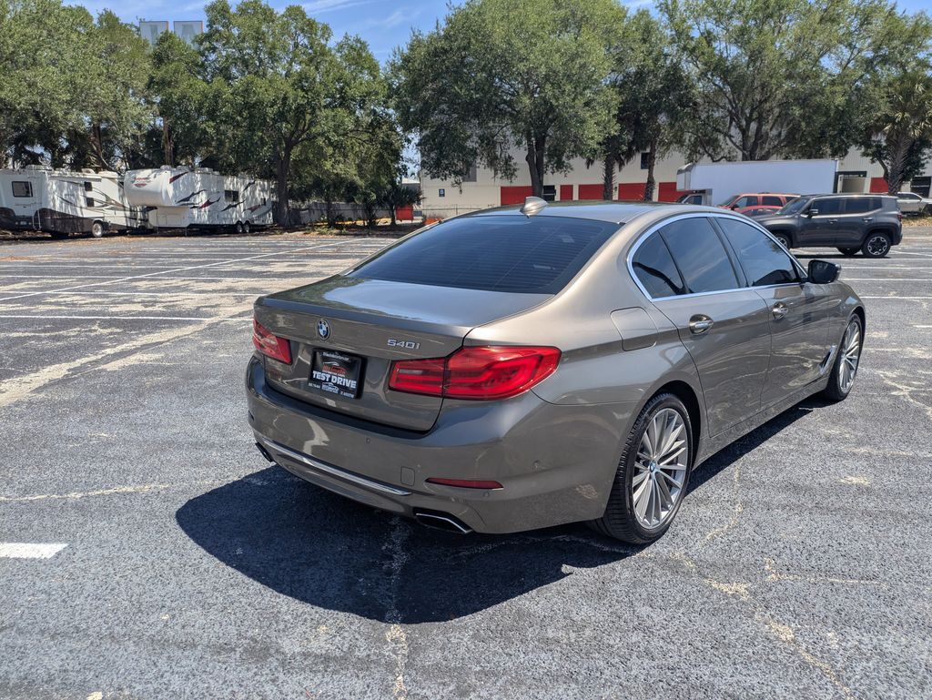 2017 BMW 5 Series 540i