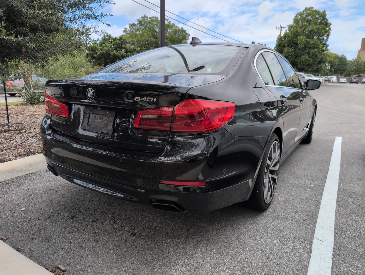 2017 BMW 5 Series 540i