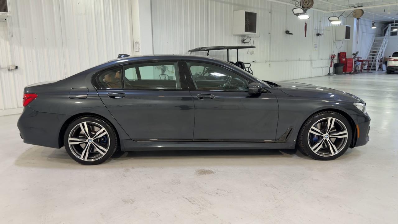 2017 BMW 7 Series 740i