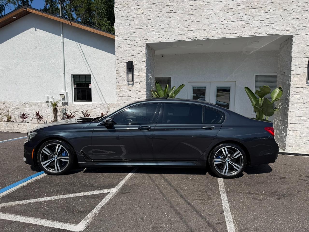 2017 BMW 7 Series 740i Sedan