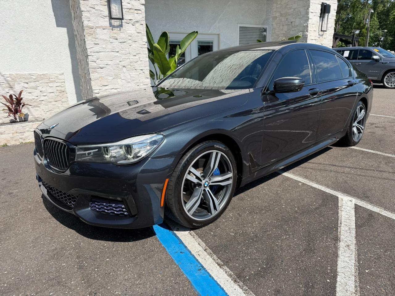 2017 BMW 7 Series 740i Sedan