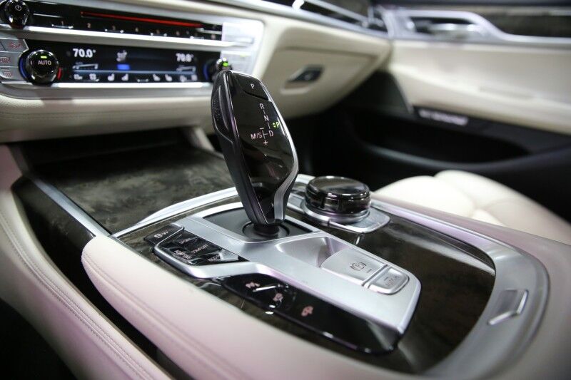 2017 BMW 7 Series 750i xDrive Plainview NY