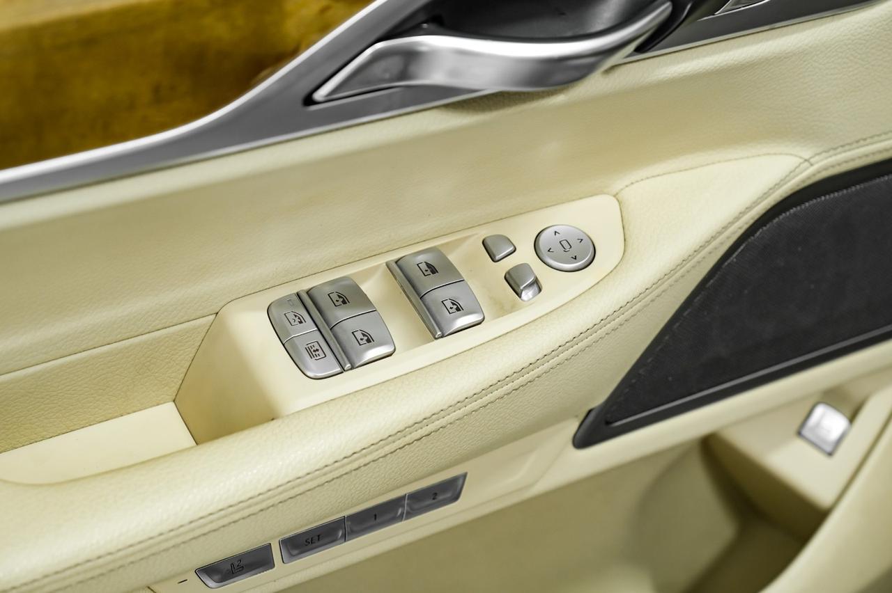 2017 BMW 740i xDrive AWD BLIND SPOT ASSIST SUNROOF LEATHER HEATED SEATS REAR CAMERA KEYLESS START BLUETOOTH Carrollton TX