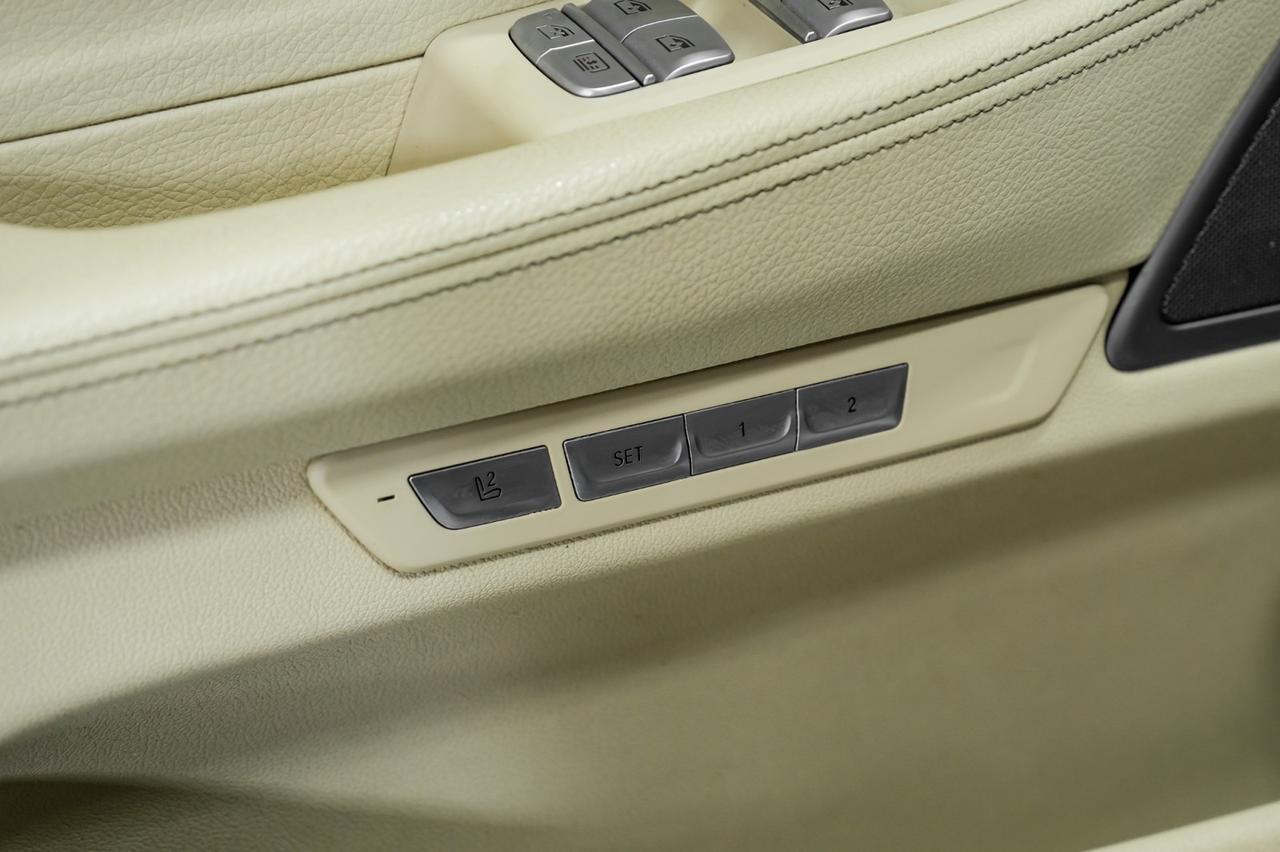 2017 BMW 740i xDrive AWD BLIND SPOT ASSIST SUNROOF LEATHER HEATED SEATS REAR CAMERA KEYLESS START BLUETOOTH Carrollton TX