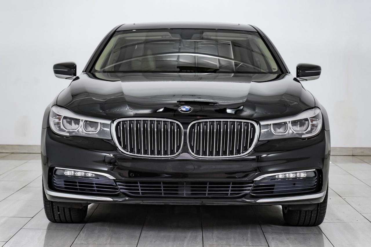 2017 BMW 740i xDrive AWD BLIND SPOT ASSIST SUNROOF LEATHER HEATED SEATS REAR CAMERA KEYLESS START BLUETOOTH