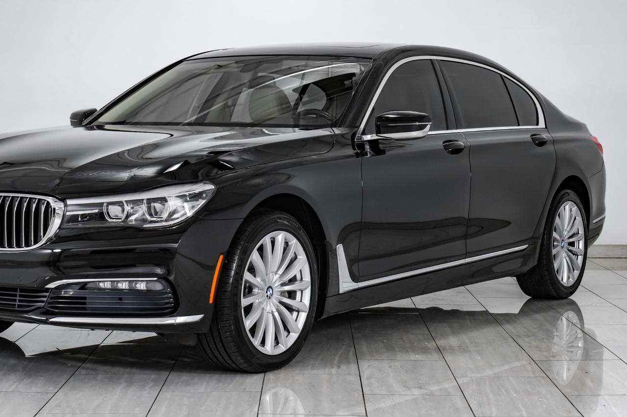 2017 BMW 740i xDrive AWD BLIND SPOT ASSIST SUNROOF LEATHER HEATED SEATS REAR CAMERA KEYLESS START BLUETOOTH Carrollton TX