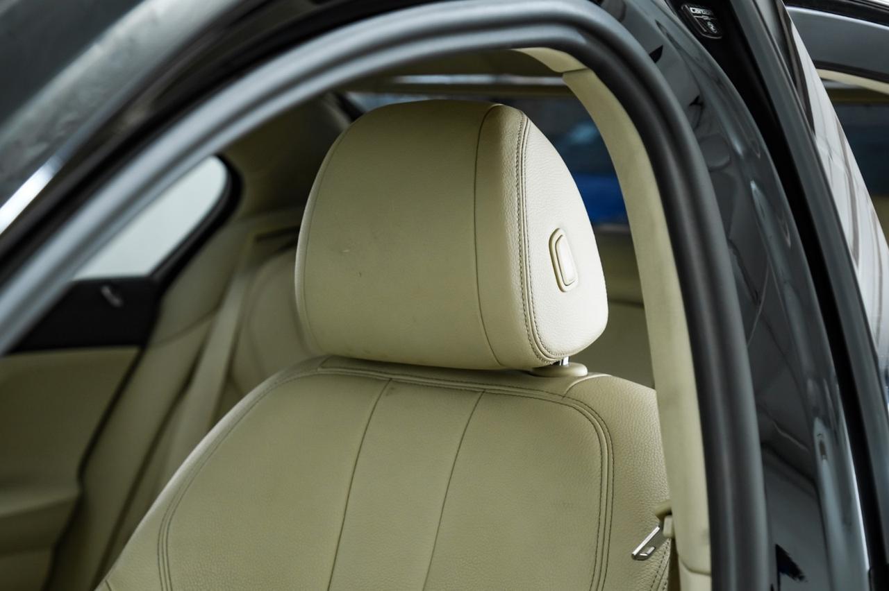 2017 BMW 740i xDrive AWD SUNROOF LEATHER HEATED SEATS REAR CAMERA KEYLESS START BLUETOOTH PADDLE SHIFTERS Carrollton TX