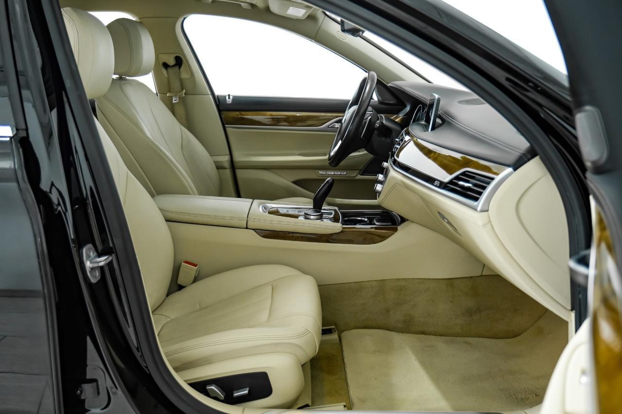 2017 BMW 740i xDrive AWD SUNROOF LEATHER HEATED SEATS REAR CAMERA KEYLESS START BLUETOOTH PADDLE SHIFTERS Carrollton TX