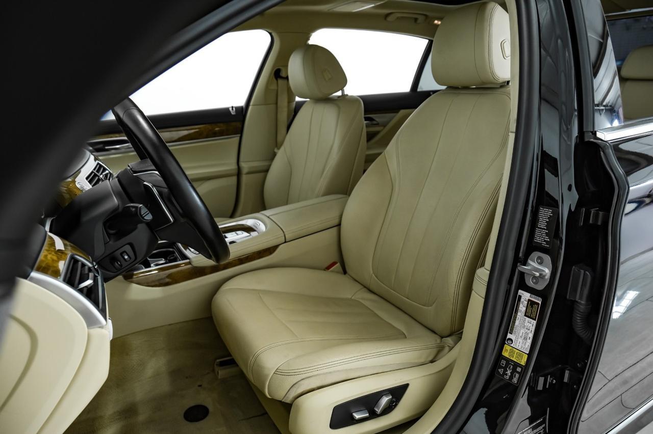 2017 BMW 740i xDrive AWD SUNROOF LEATHER HEATED SEATS REAR CAMERA KEYLESS START BLUETOOTH PADDLE SHIFTERS Carrollton TX