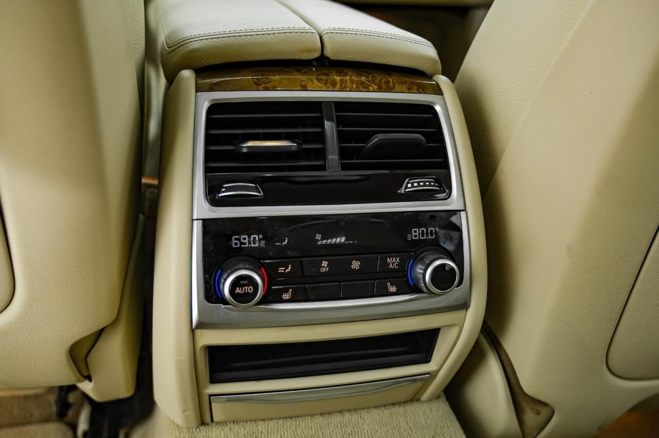 2017 BMW 740i xDrive AWD SUNROOF LEATHER HEATED SEATS REAR CAMERA KEYLESS START BLUETOOTH PADDLE SHIFTERS Carrollton TX