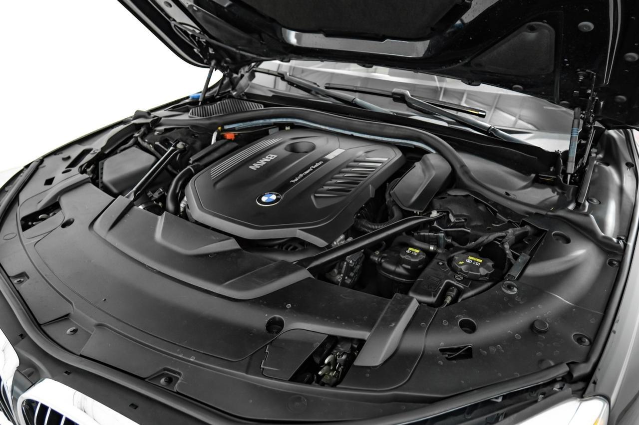 2017 BMW 740i xDrive AWD SUNROOF LEATHER HEATED SEATS REAR CAMERA KEYLESS START BLUETOOTH PADDLE SHIFTERS Carrollton TX