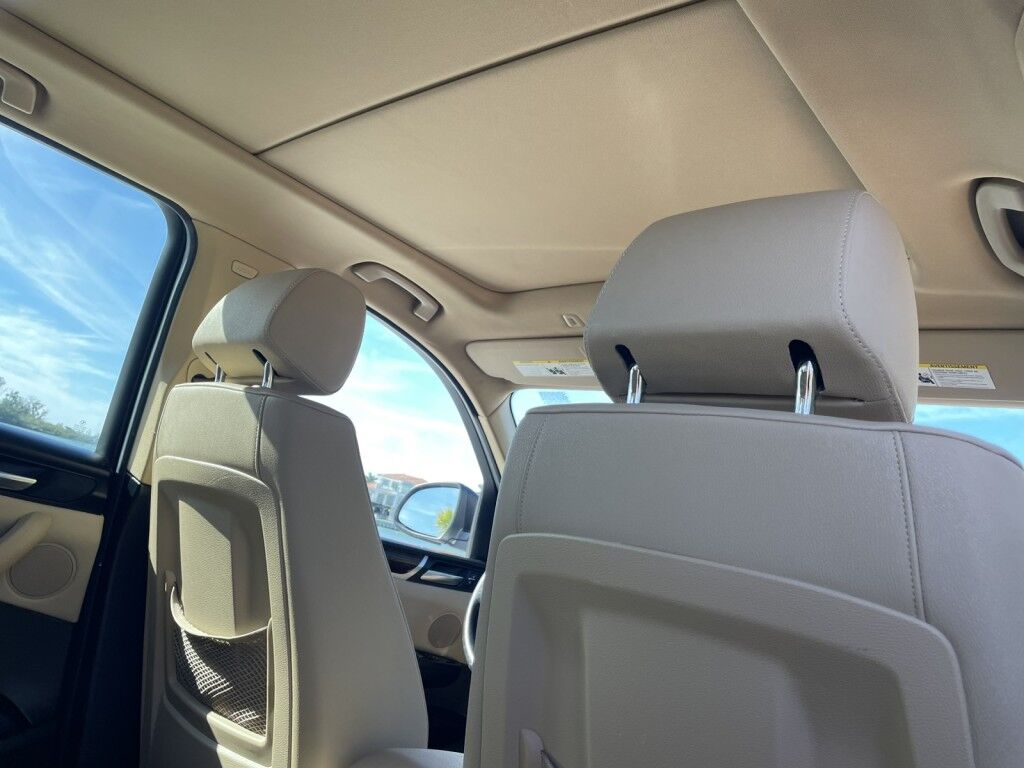 2017 BMW X3 sDrive28i~LOW MILES~EXCELLENT CONDITION~AUTO START/STOP~BLUETOOTH~DRIVER ASSISTANCE PACKEAGE~PANORAMIC MOONROOF / SUNROOF~TRAILER HITCH Sarasota FL