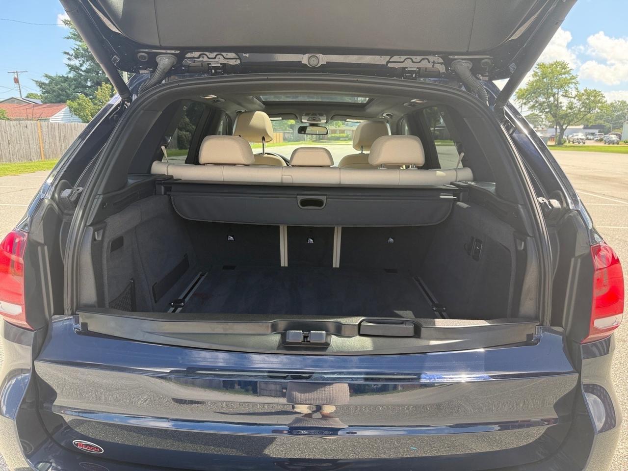 2017 BMW X5 xDrive35i, HEATED SEATS, BLUETOOTH, MOONROOF POWER FOLDING MIRRORS, POWER LIFTGATE, TINTED GLASS, POWER MIRRORS, REMOTE KEYLESS ENTRY, RUNNING BOARDS, CLEAN CARFAX, LOW MILES! Norfolk VA