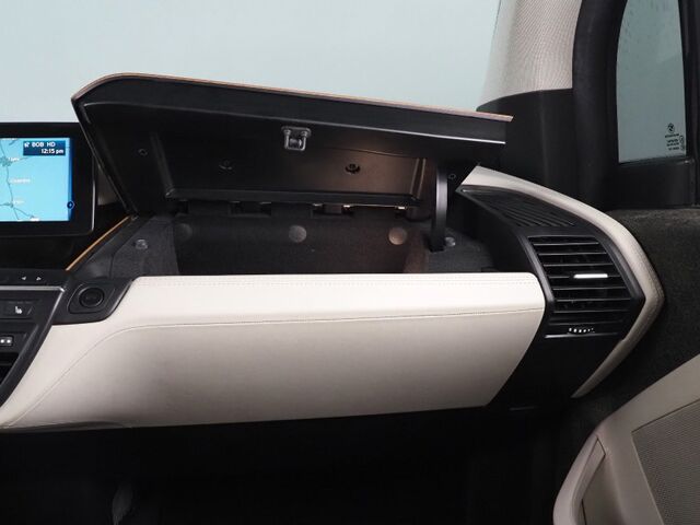 2017 BMW i3 Giga World w/Range Extender *MOONROOF, NAVIGATION, DRIVING ASSISTANT, ADAPTIVE CRUISE, LEATHER, HEATED SEATS, COMFORT ACCESS, HARMAN/KARDON, BLUETOOTH PHONE & AUDIO Round Rock TX