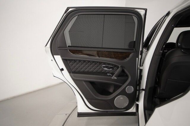 2017 Bentley Bentayga W12 ($258,115 MSRP) *ONLY 14,000 MILES* *1-OWNER SINCE NEW* *LOADED* San Diego CA