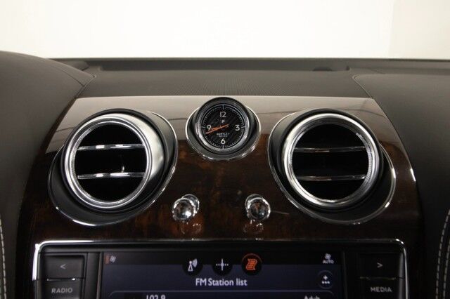 2017 Bentley Bentayga W12 ($258,115 MSRP) *ONLY 14,000 MILES* *1-OWNER SINCE NEW* *LOADED* San Diego CA