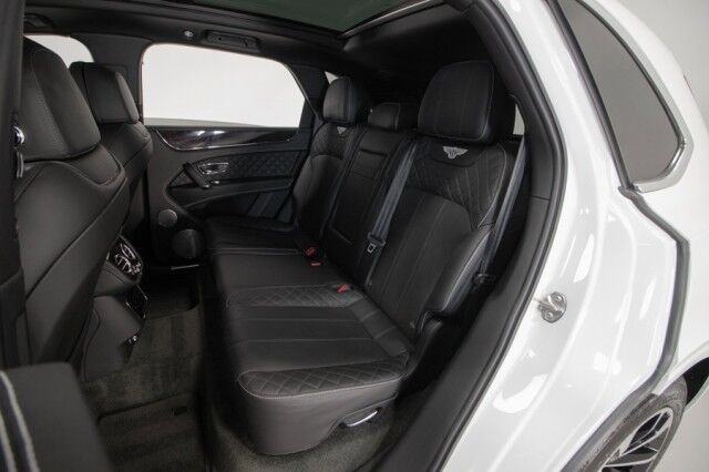 2017 Bentley Bentayga W12 ($258,115 MSRP) *ONLY 14,000 MILES* *1-OWNER SINCE NEW* *LOADED* San Diego CA