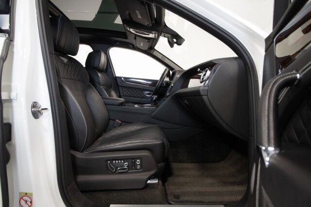 2017 Bentley Bentayga W12 ($258,115 MSRP) *ONLY 14,000 MILES* *1-OWNER SINCE NEW* *LOADED* San Diego CA