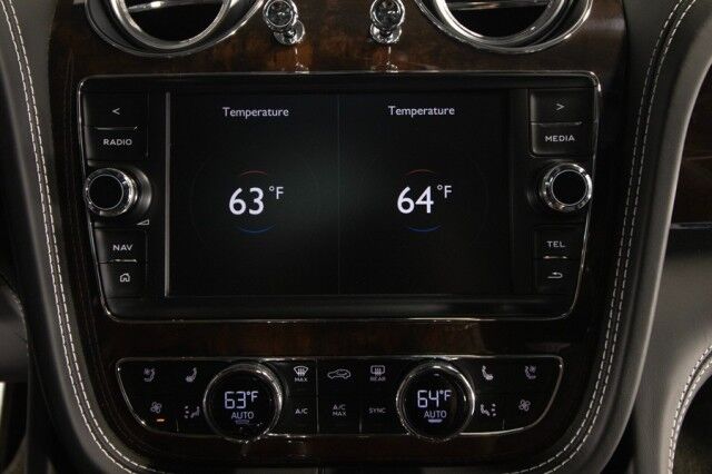 2017 Bentley Bentayga W12 ($258,115 MSRP) *ONLY 14,000 MILES* *1-OWNER SINCE NEW* *LOADED* San Diego CA