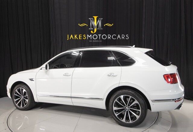2017 Bentley Bentayga W12 ($258,115 MSRP) *ONLY 14,000 MILES* *1-OWNER SINCE NEW* *LOADED* San Diego CA