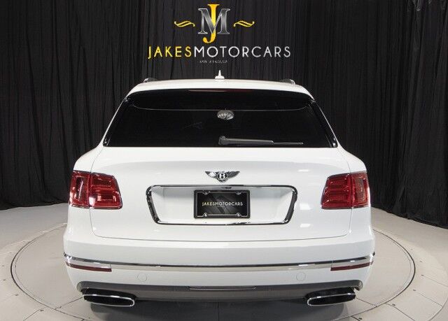 2017 Bentley Bentayga W12 ($258,115 MSRP) *ONLY 14,000 MILES* *1-OWNER SINCE NEW* *LOADED* San Diego CA