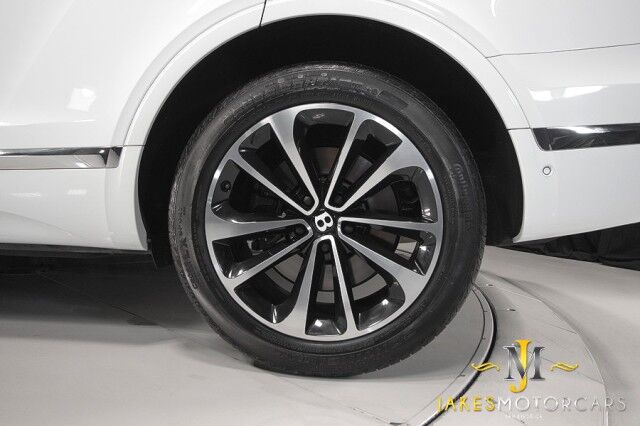 2017 Bentley Bentayga W12 ($258,115 MSRP) *ONLY 14,000 MILES* *1-OWNER SINCE NEW* *LOADED* San Diego CA