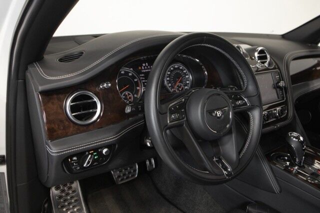 2017 Bentley Bentayga W12 ($258,115 MSRP) *ONLY 14,000 MILES* *1-OWNER SINCE NEW* *LOADED* San Diego CA