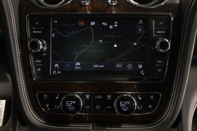 2017 Bentley Bentayga W12 ($258,115 MSRP) *ONLY 14,000 MILES* *1-OWNER SINCE NEW* *LOADED* San Diego CA