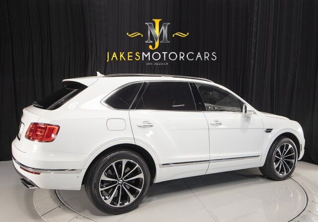 2017 Bentley Bentayga W12 ($258,115 MSRP) *ONLY 14,000 MILES* *1-OWNER SINCE NEW* *LOADED* San Diego CA