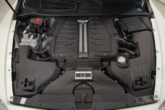 2017 Bentley Bentayga W12 ($258,115 MSRP) *ONLY 14,000 MILES* *1-OWNER SINCE NEW* *LOADED* San Diego CA