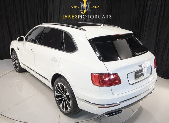 2017 Bentley Bentayga W12 ($258,115 MSRP) *ONLY 14,000 MILES* *1-OWNER SINCE NEW* *LOADED* San Diego CA