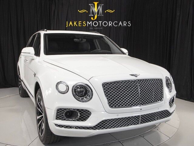 2017 Bentley Bentayga W12 ($258,115 MSRP) *ONLY 14,000 MILES* *1-OWNER SINCE NEW* *LOADED* San Diego CA