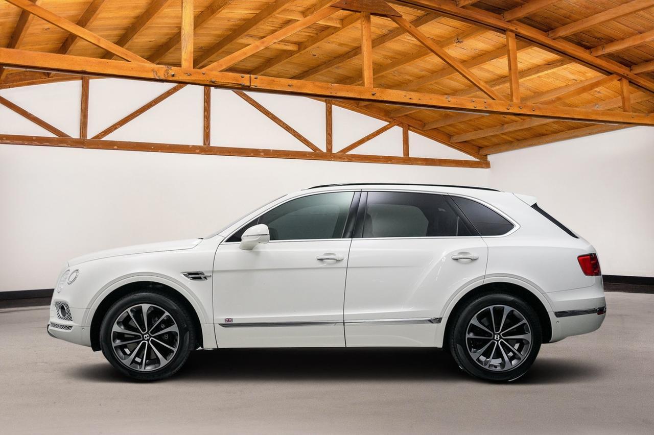 2017 Bentley Bentayga W12 photo 2