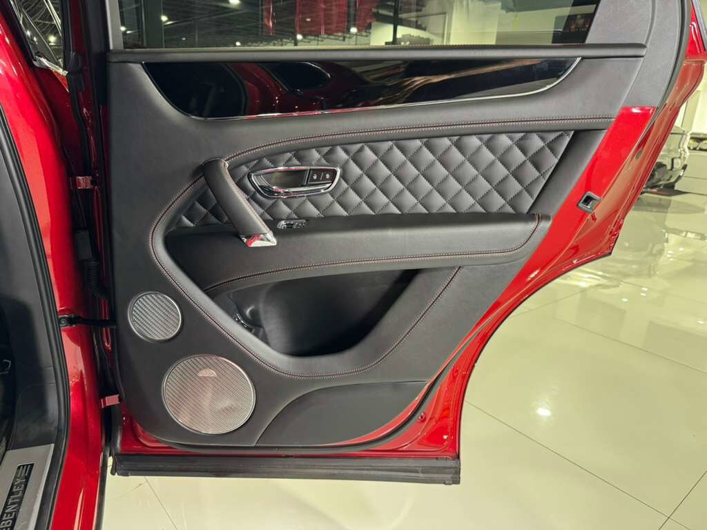 2017 Bentley Bentayga W12 Rubino Red paint, Naim for Bentley audio system AND MUCH MUCH MORE!! Fort Lauderdale FL