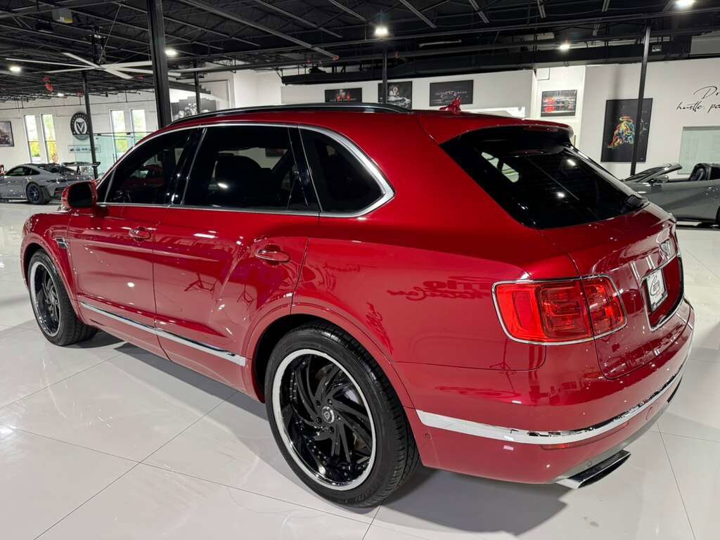 2017 Bentley Bentayga W12 Rubino Red paint, Naim for Bentley audio system AND MUCH MUCH MORE!! Fort Lauderdale FL