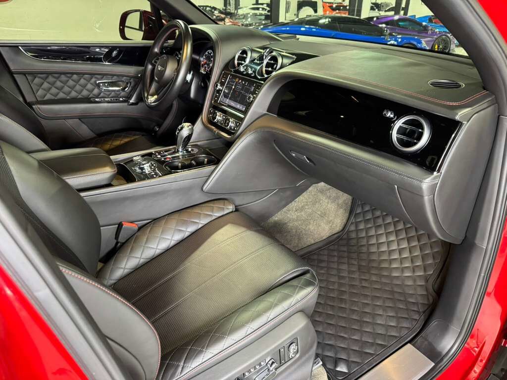 2017 Bentley Bentayga W12 Rubino Red paint, Naim for Bentley audio system AND MUCH MUCH MORE!! Fort Lauderdale FL