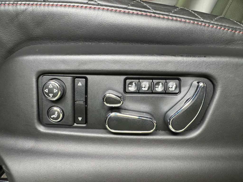 2017 Bentley Bentayga W12 Rubino Red paint, Naim for Bentley audio system AND MUCH MUCH MORE!! Fort Lauderdale FL