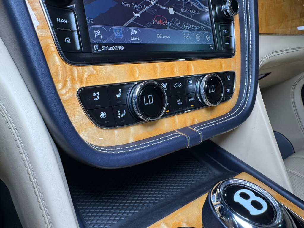 2017 Bentley Bentayga W12 Silverlake paint, rear infotainment system AND MUCH MORE!!! Fort Lauderdale FL