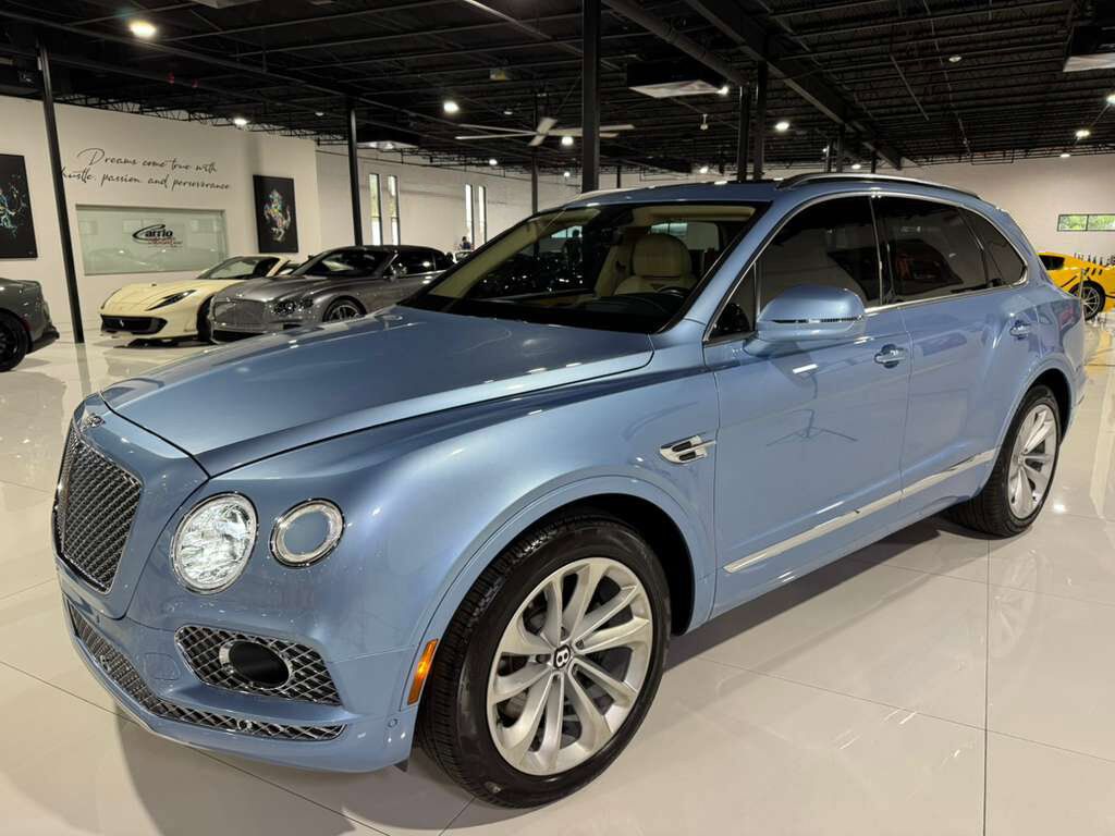 2017 Bentley Bentayga W12 Silverlake paint, rear infotainment system AND MUCH MORE!!!