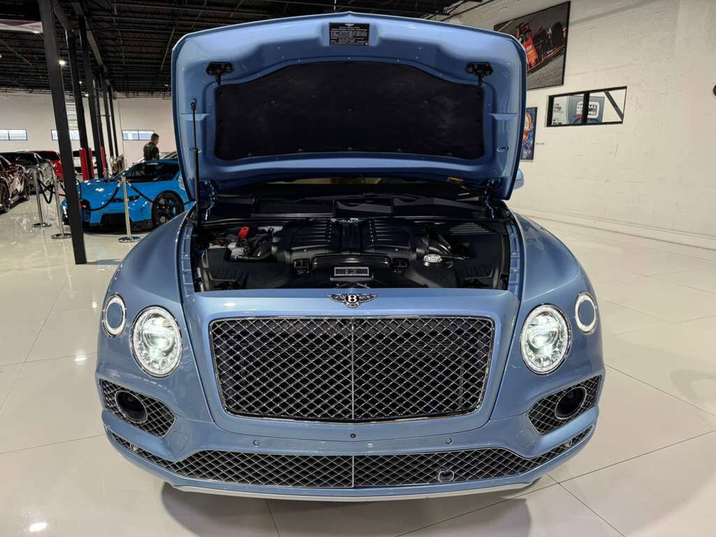 2017 Bentley Bentayga W12 Silverlake paint, rear infotainment system AND MUCH MORE!!! Fort Lauderdale FL