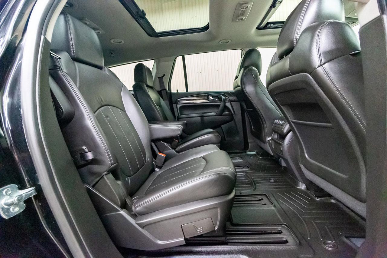 2017 Buick Enclave AWD Leather Roof BCam Red Deer AB