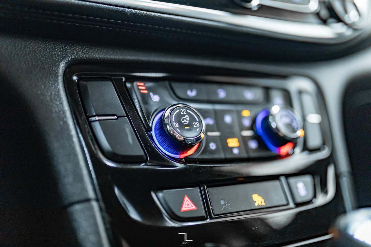 2017 Buick Encore AWD Essence Leather Roof BCam Red Deer AB