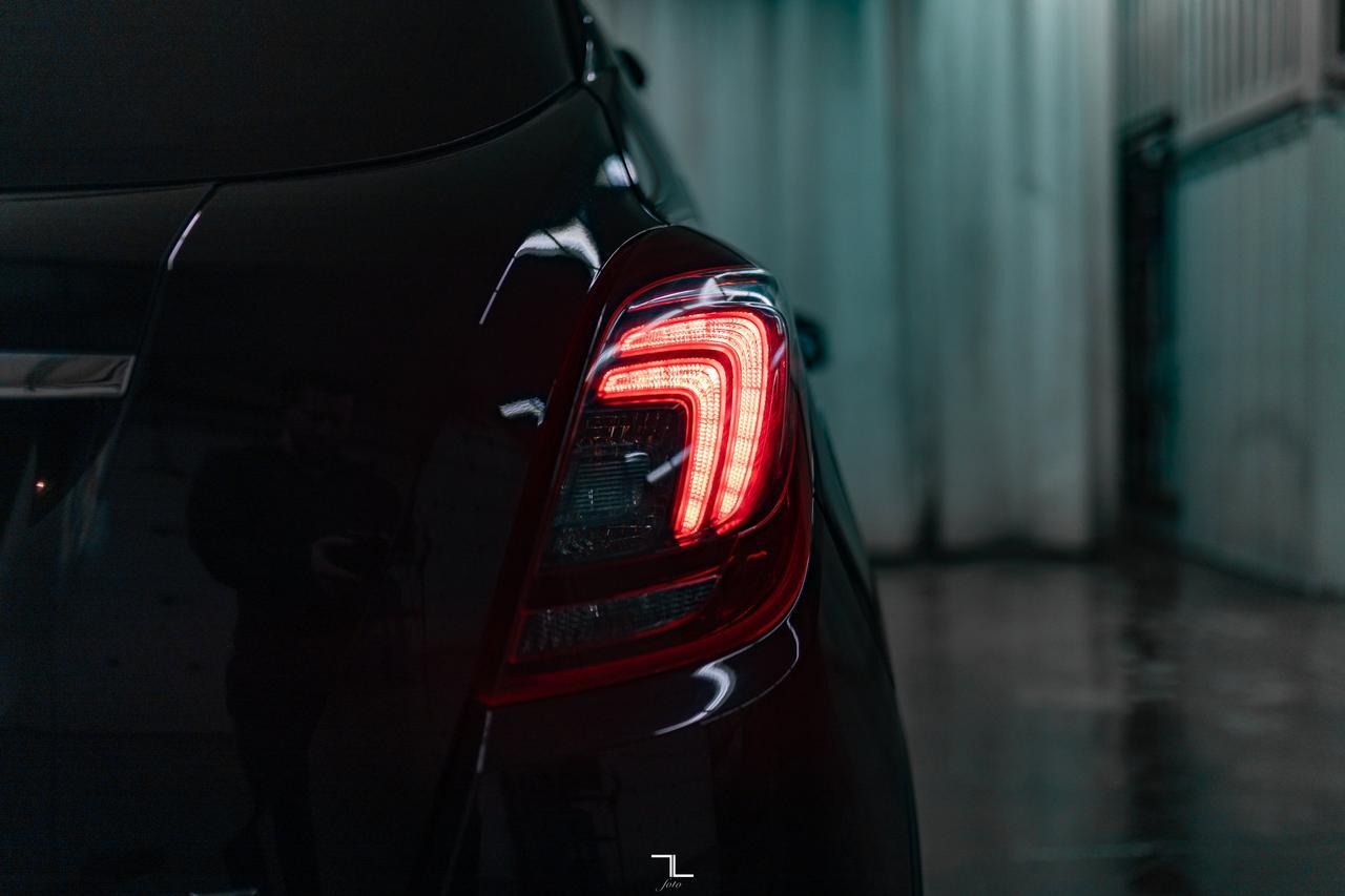 2017 Buick Encore AWD Premium Leather Roof BCam Red Deer AB