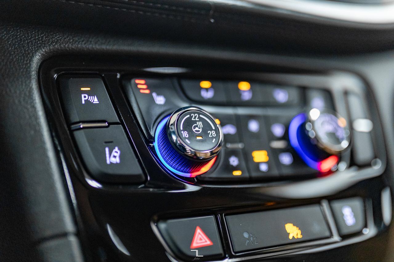 2017 Buick Encore AWD Premium Leather Roof BCam Red Deer AB