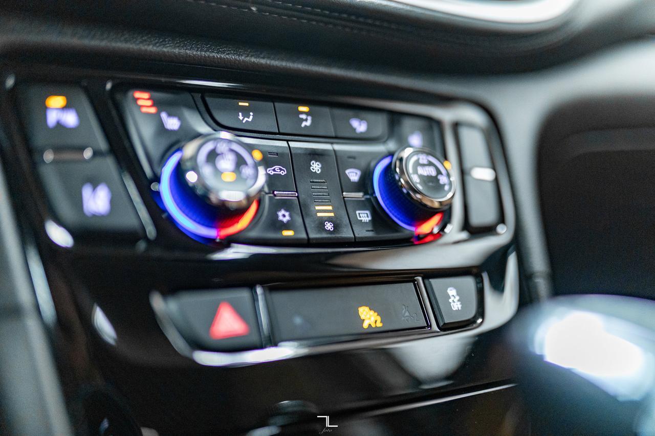 2017 Buick Encore AWD Premium Leather Roof BCam Red Deer AB