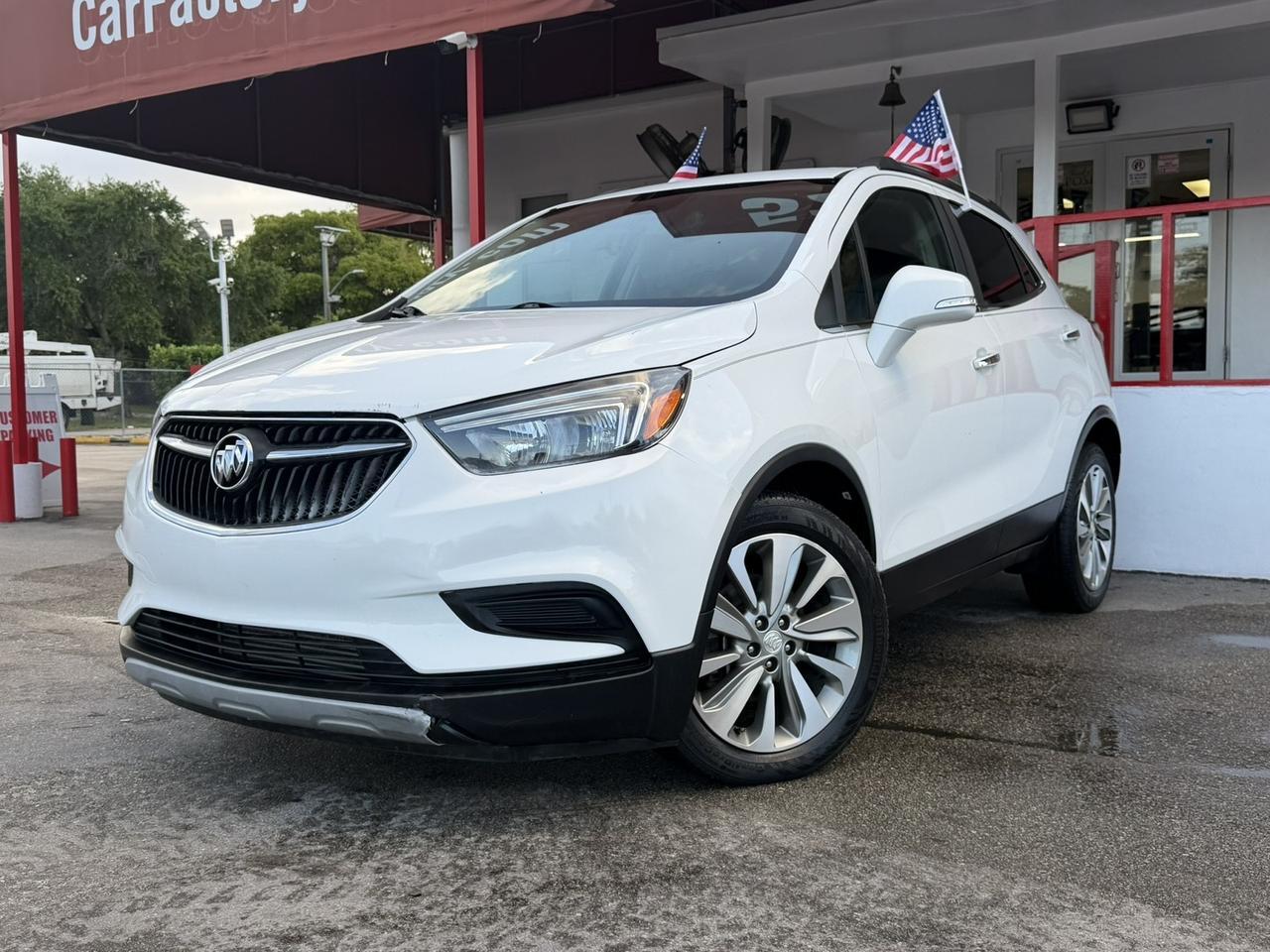 2017 Buick Encore Preferred's photo