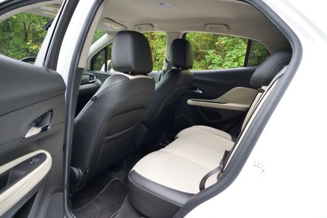 2017 Buick Encore Preferred / Shale Interior / Apple CarPlay! High Point NC