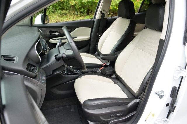 2017 Buick Encore Preferred / Shale Interior / Apple CarPlay! High Point NC